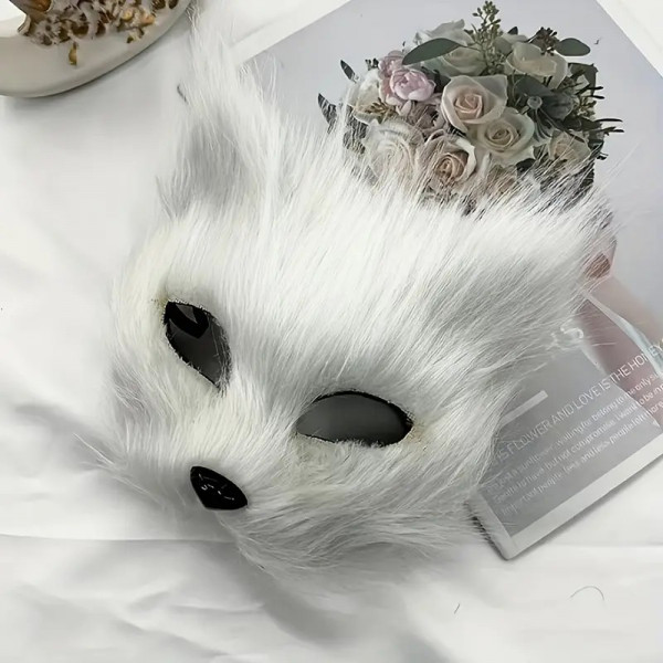 Maska White Ghost Fox